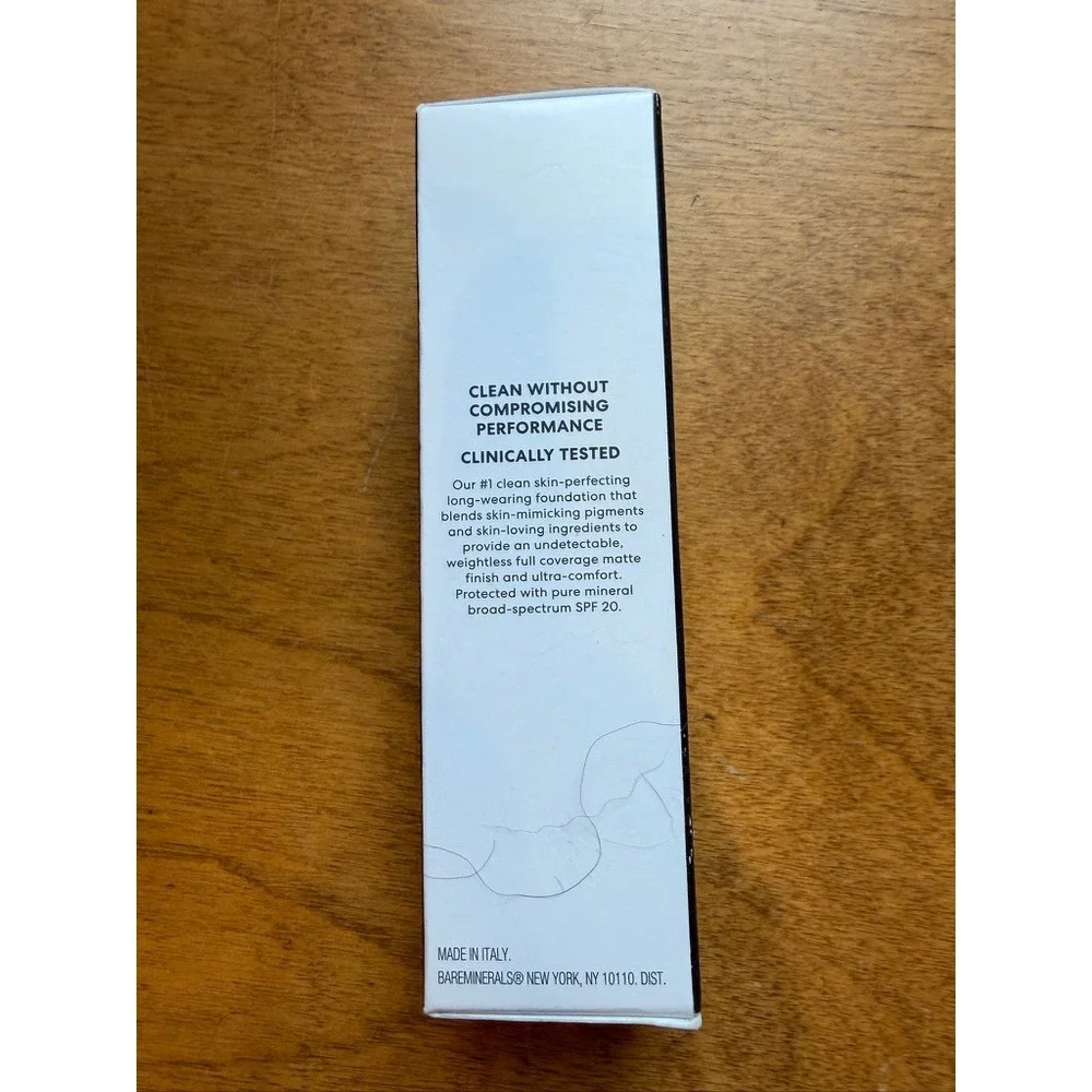 bareMinerals BAREPRO 24HR Matte Liquid Foundation Fair 05 Cool SPF 20 1oz NEW